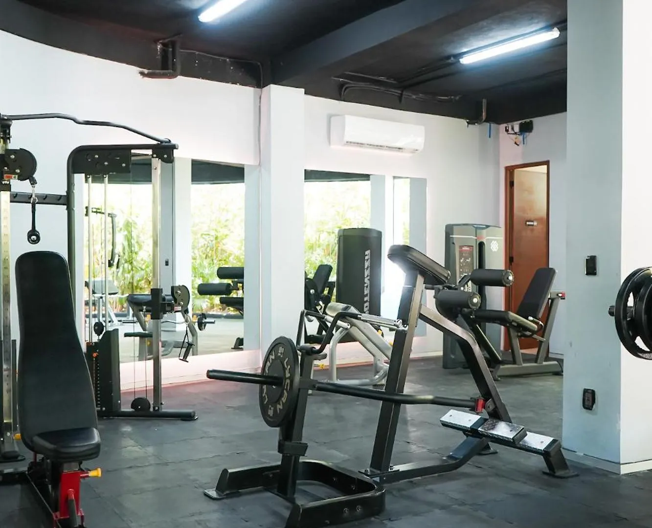 툴룸 Mistiq Gardens 아파트