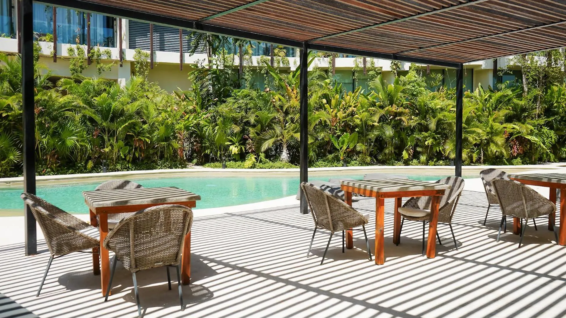 툴룸 Mistiq Gardens 아파트