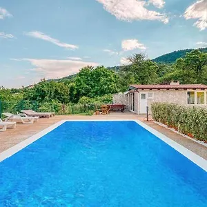 apartments-nika-with-swimming-pool-and-beautiful-sea-view.in-istria.net/