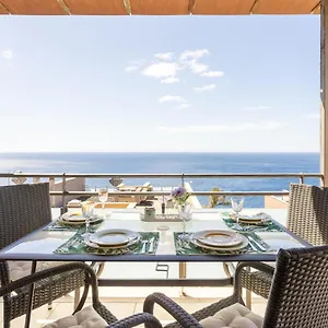 chalet-con-vistas-al-mar-en-santa-cruz-de-tenerife.in-canary-islands.com/