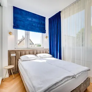 hello-by-oneapartments.sopothotels.com/